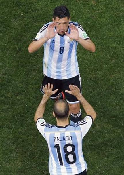 Primo cambio per l’Argentina, Perez lascia posto a Palacio. AP